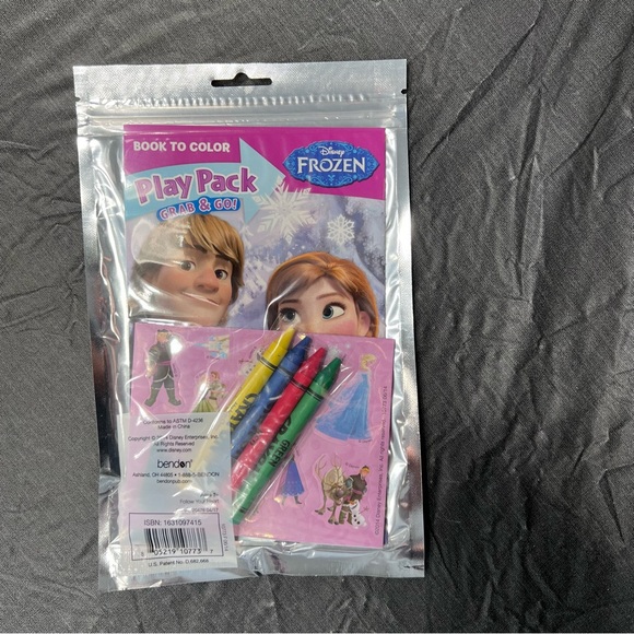 Disney Frozen Party Favor Set - Picture 7 of 10